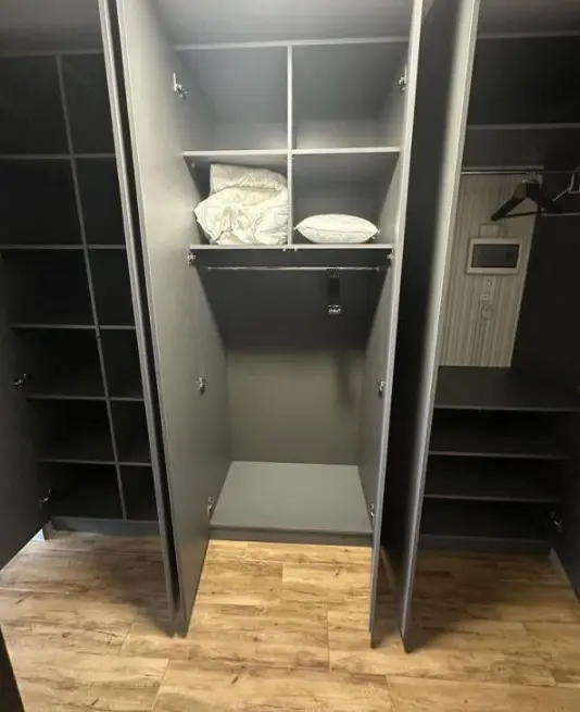 Фото Продаю 1 кімнатну квартиру, 2 кв. м, Літературна вул.  Одеса, ціна: 52000 $, код 1901
