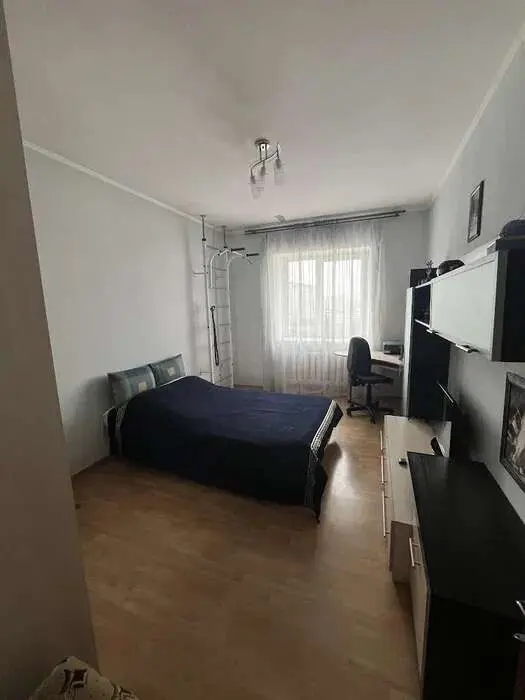 Фото Rent a 1-room apartment, Revutskoho Street 5 Kyiv for long-term rent, price: 22000 грн, code 1905