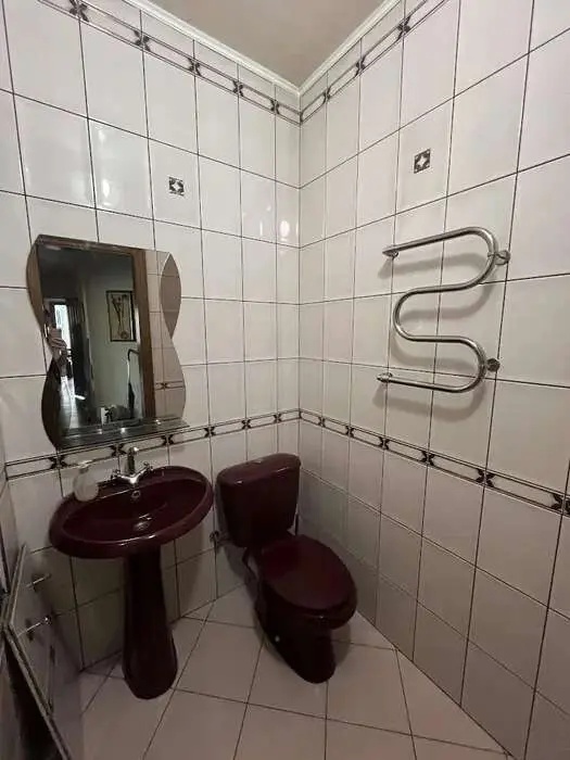 Фото Rent a 1-room apartment, Revutskoho Street 5 Kyiv for long-term rent, price: 22000 грн, code 1905