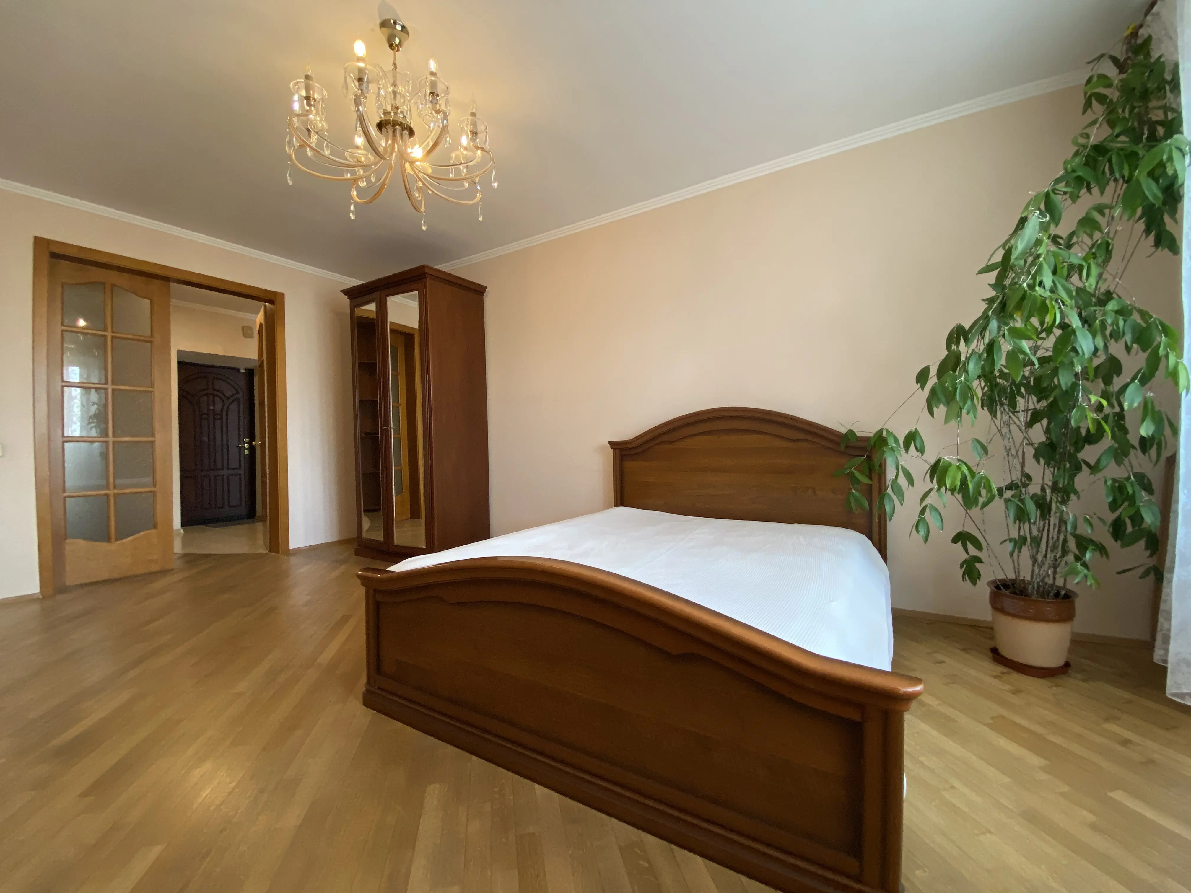 Фото Selling a 2-room apartment, 79 sq.m., Sribnokilska Street 24 Kyiv, price: 120000 $, code 1909