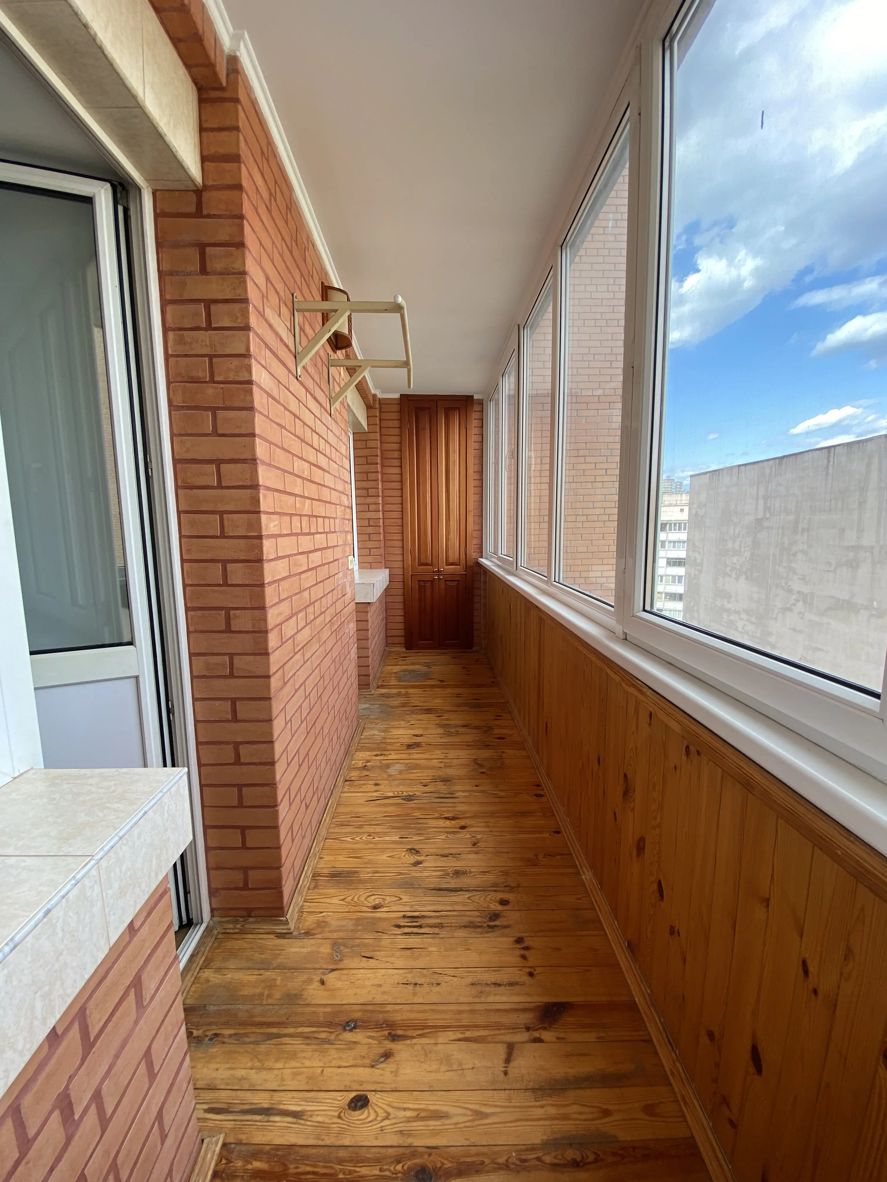 Фото Selling a 2-room apartment, 79 sq.m., Sribnokilska Street 24 Kyiv, price: 120000 $, code 1909