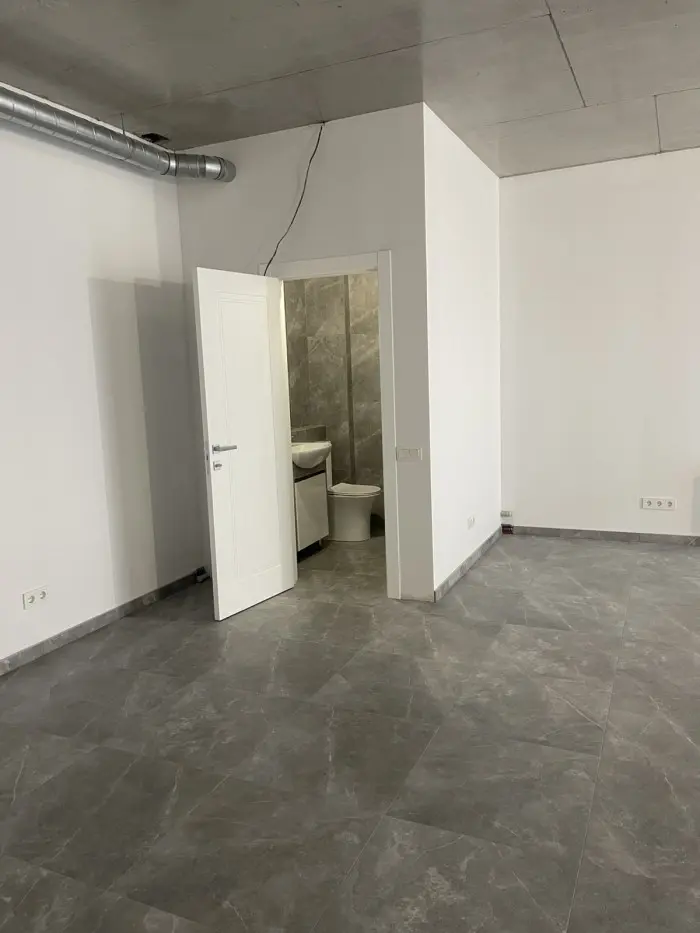 Фото Rent a retail space, Mykhaila Maksymovycha Street (Onufriia Trutenka Street) 24в Kyiv for long-term rent, price: 20000 UAH, code 1931