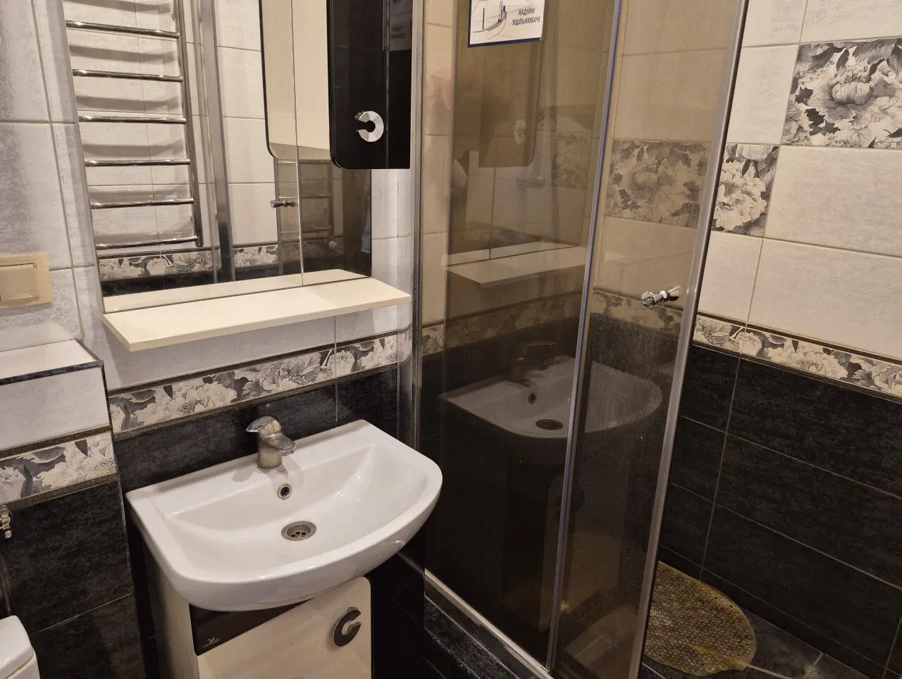 Фото Selling a 1-room apartment, 40 sq.m., Yuriia Kondratiuka Street 4Б Kyiv, price: 45000 $, code 1940