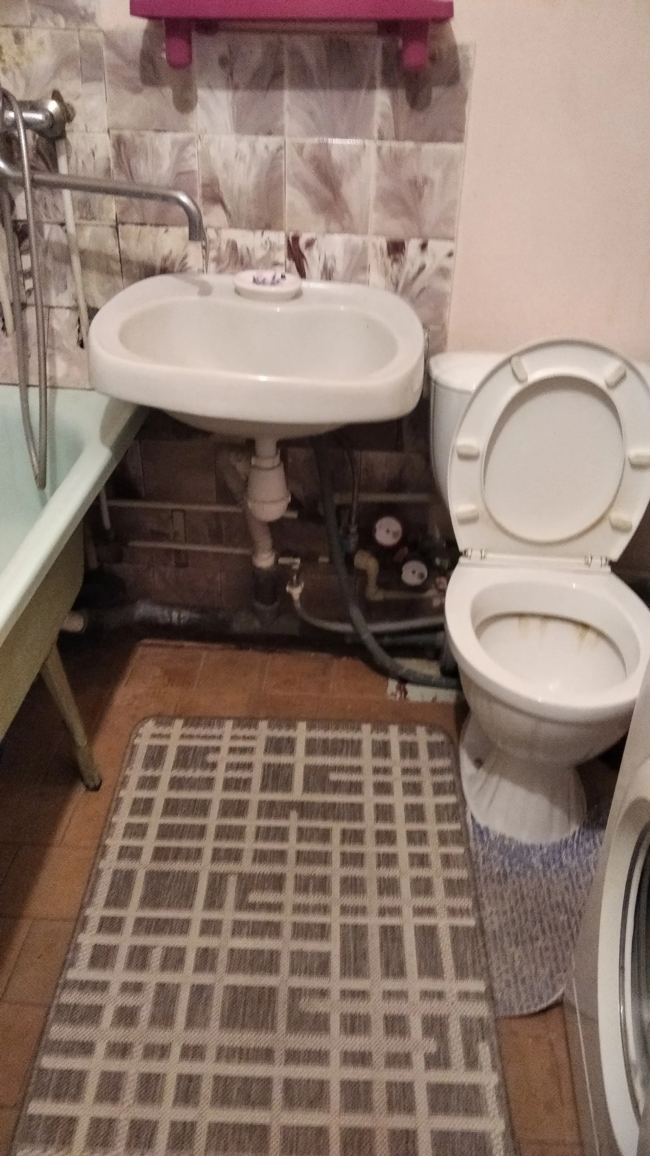 Фото Продаю 1 кімнатну квартиру, 37 кв. м, Симиренка вул. 2б Київ, ціна: 1658800 UAH, код 1960