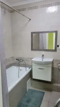 Фото Selling a 1-room apartment, 49 sq.m., Virmenska Street 6 Kyiv, price: 373 $, code 1969