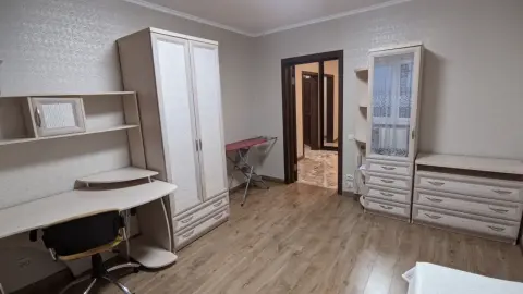 Фото Зняти 3 кімнатну квартиру, Юлії Здановської вул. (Ломоносова) 36в Київ в довгострокову оренду, ціна: 27000 UAH, код 1974