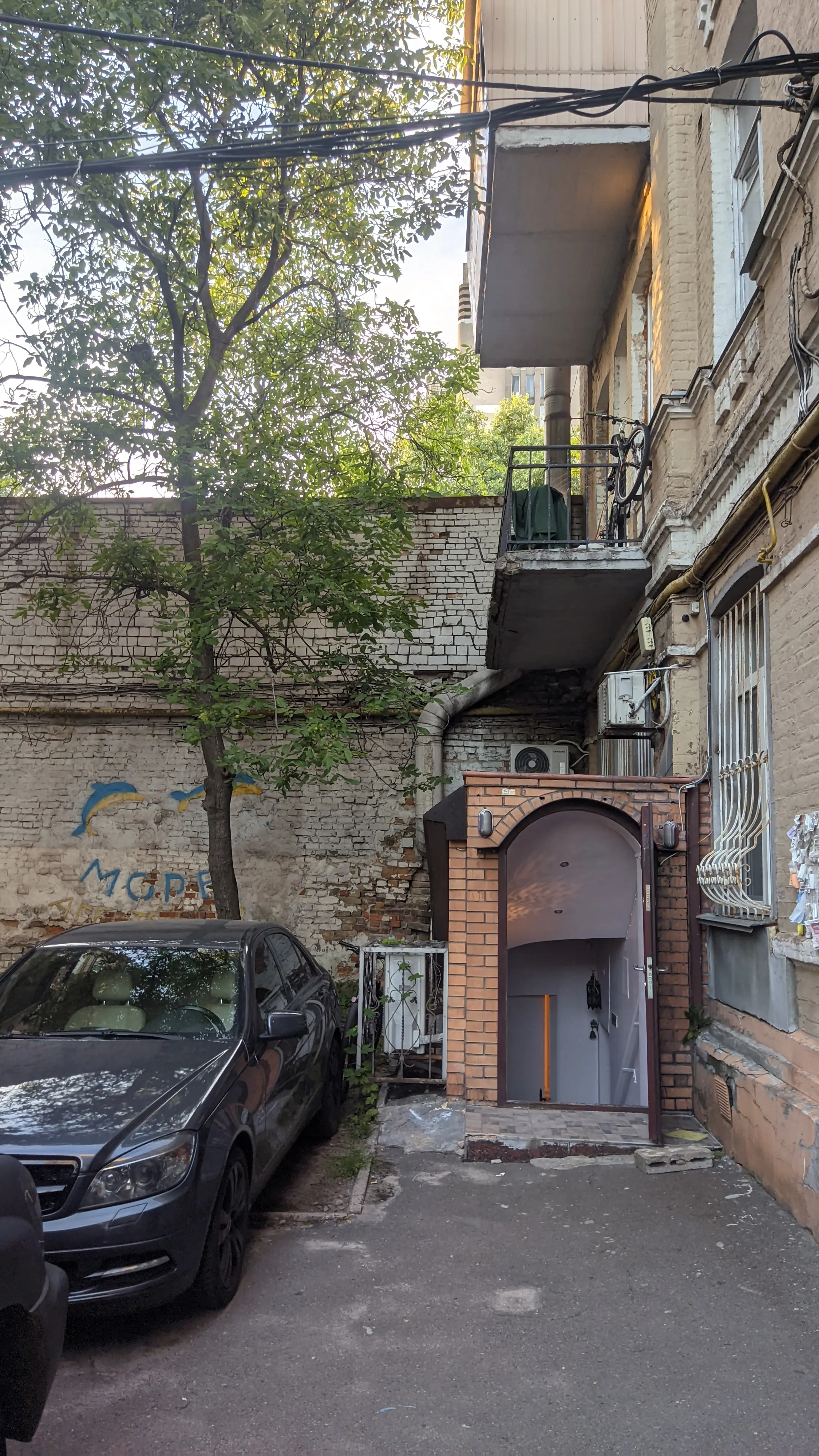 Фото Продаю комерційну нерухомість, 45 кв. м, Антоновича вул. (Горького) 59 Київ, ціна: 79000 $, код 1976