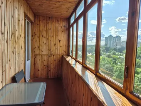 Фото Зняти 3 кімнатну квартиру, Ореста Левицького вул. (Академіка Курчатова) 4 Київ в довгострокову оренду, ціна: 15000 грн, код 1977