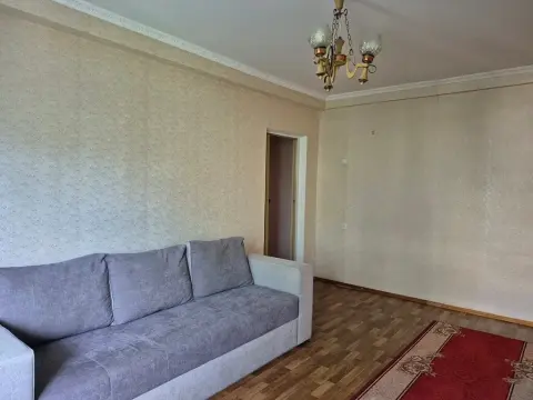 Фото Зняти 3 кімнатну квартиру, Ореста Левицького вул. (Академіка Курчатова) 4 Київ в довгострокову оренду, ціна: 15000 грн, код 1977
