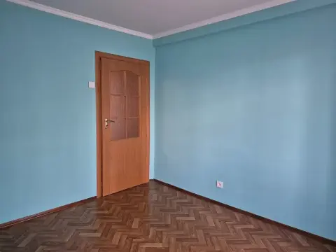 Фото Зняти 3 кімнатну квартиру, Ореста Левицького вул. (Академіка Курчатова) 4 Київ в довгострокову оренду, ціна: 15000 грн, код 1977