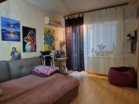 Фото Продаю 1 кімнатну квартиру, 32 кв. м, Будівельників вул. 8 Київ, ціна: 47000 $, код 1978