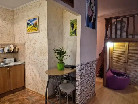 Фото Продаю 1 кімнатну квартиру, 32 кв. м, Будівельників вул. 8 Київ, ціна: 47000 $, код 1978