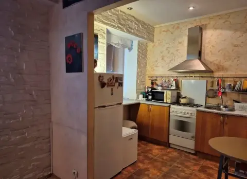 Фото Продаю 1 кімнатну квартиру, 32 кв. м, Будівельників вул. 8 Київ, ціна: 47000 $, код 1978
