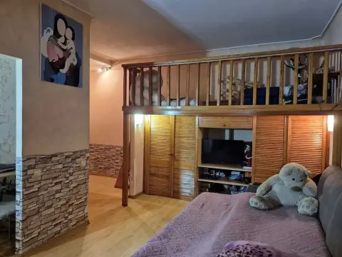 Фото Продаю 1 кімнатну квартиру, 32 кв. м, Будівельників вул. 8 Київ, ціна: 47000 $, код 1978