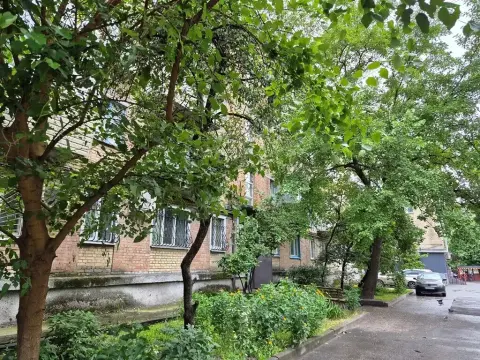 Фото Продаю 1 кімнатну квартиру, 32 кв. м, Будівельників вул. 8 Київ, ціна: 47000 $, код 1978