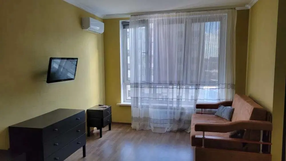 Фото Зняти 1 кімнатну квартиру, Вірменська вул. 6 Київ в довгострокову оренду, ціна: 15500 грн, код 1982