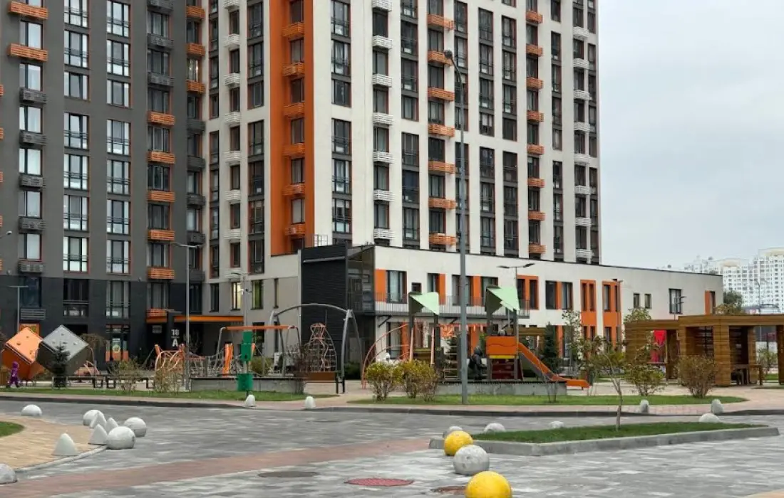 Фото Selling a 3-room apartment, 91 sq.m., Dniprovska Embarkment 18а Kyiv, price: 160000 $, code 1983