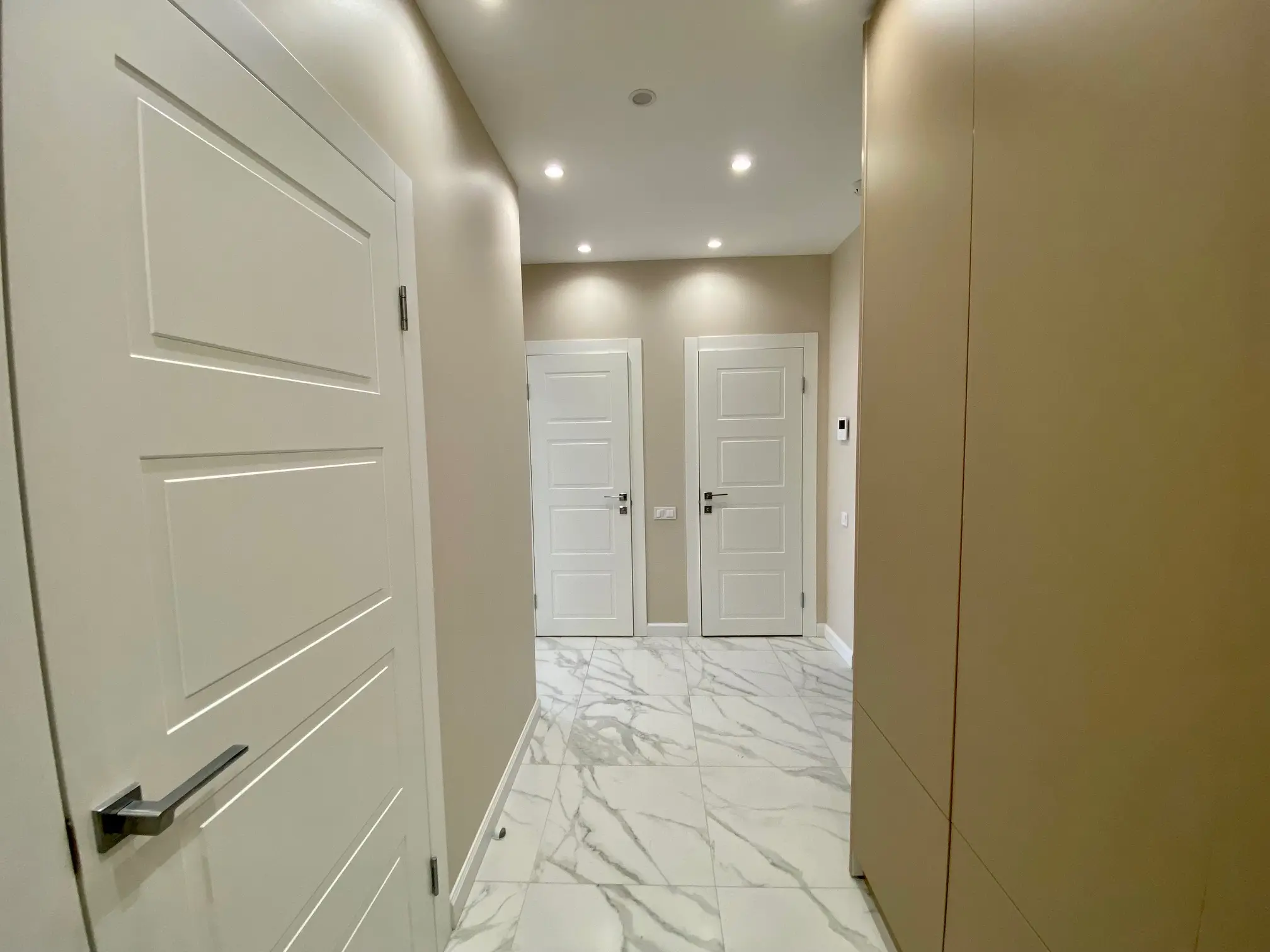 Фото Selling a 1-room apartment, 44 sq.m., Kakhovska Street 62а Kyiv, price: 85000 $, code 1994