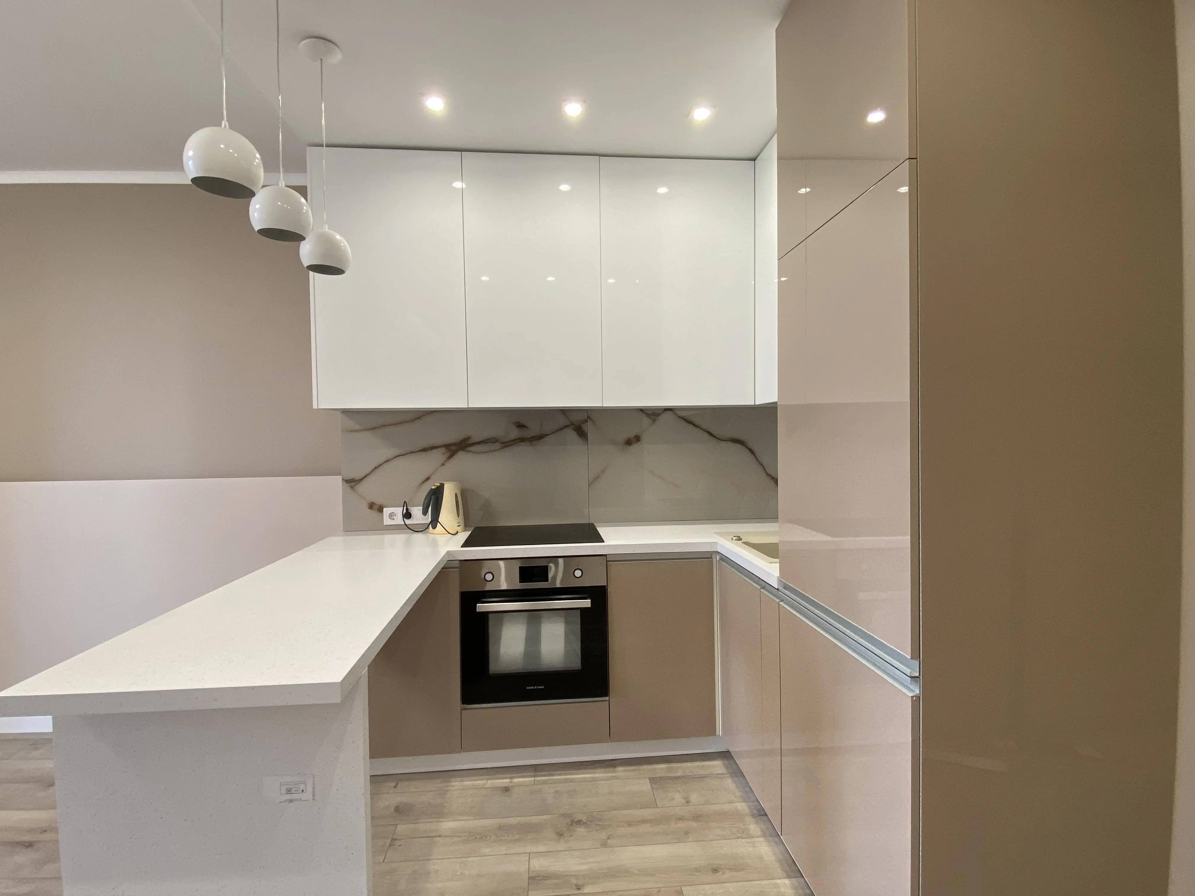 Фото Продаю 1-комнатную квартиру, 32 кв. м, Каховская ул. 62а Киев, цена: 64000 $, код 1995