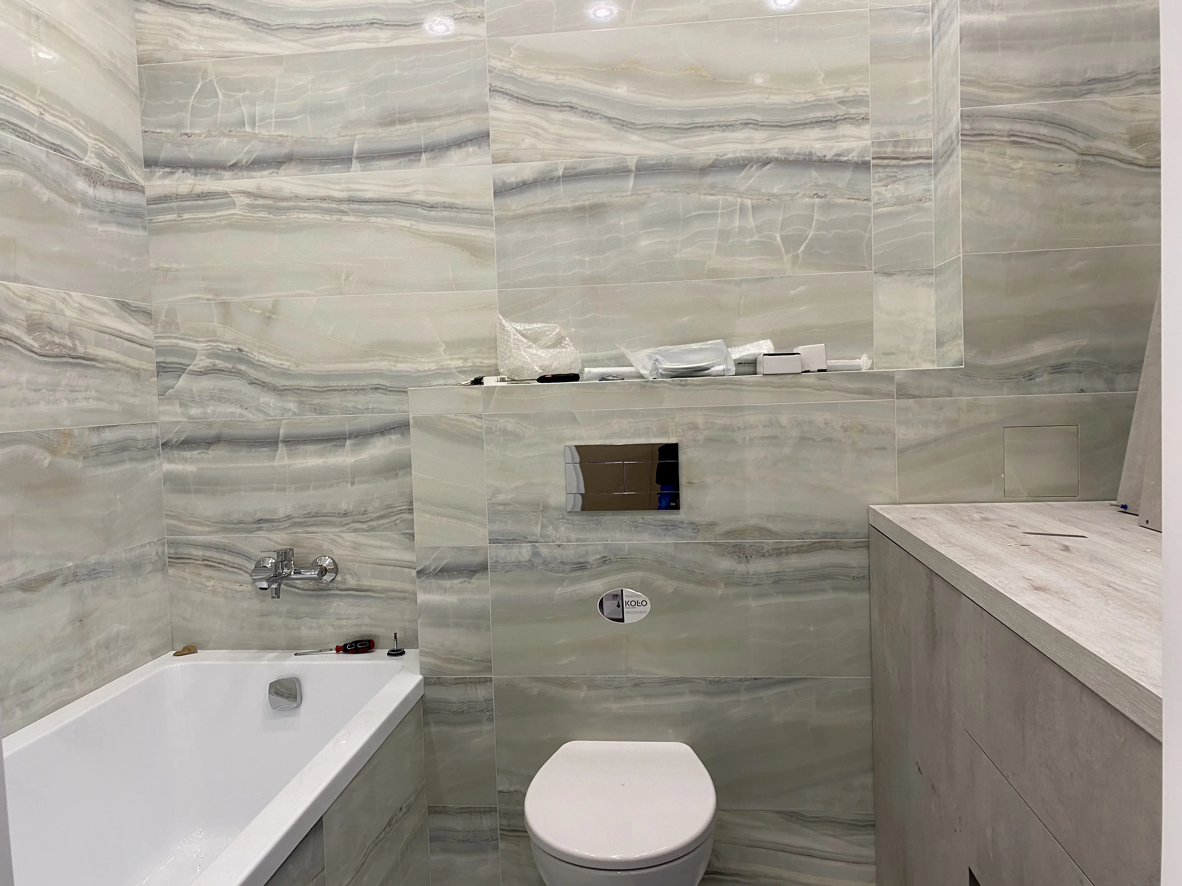 Фото Продаю 1-комнатную квартиру, 32 кв. м, Каховская ул. 62а Киев, цена: 64000 $, код 1995