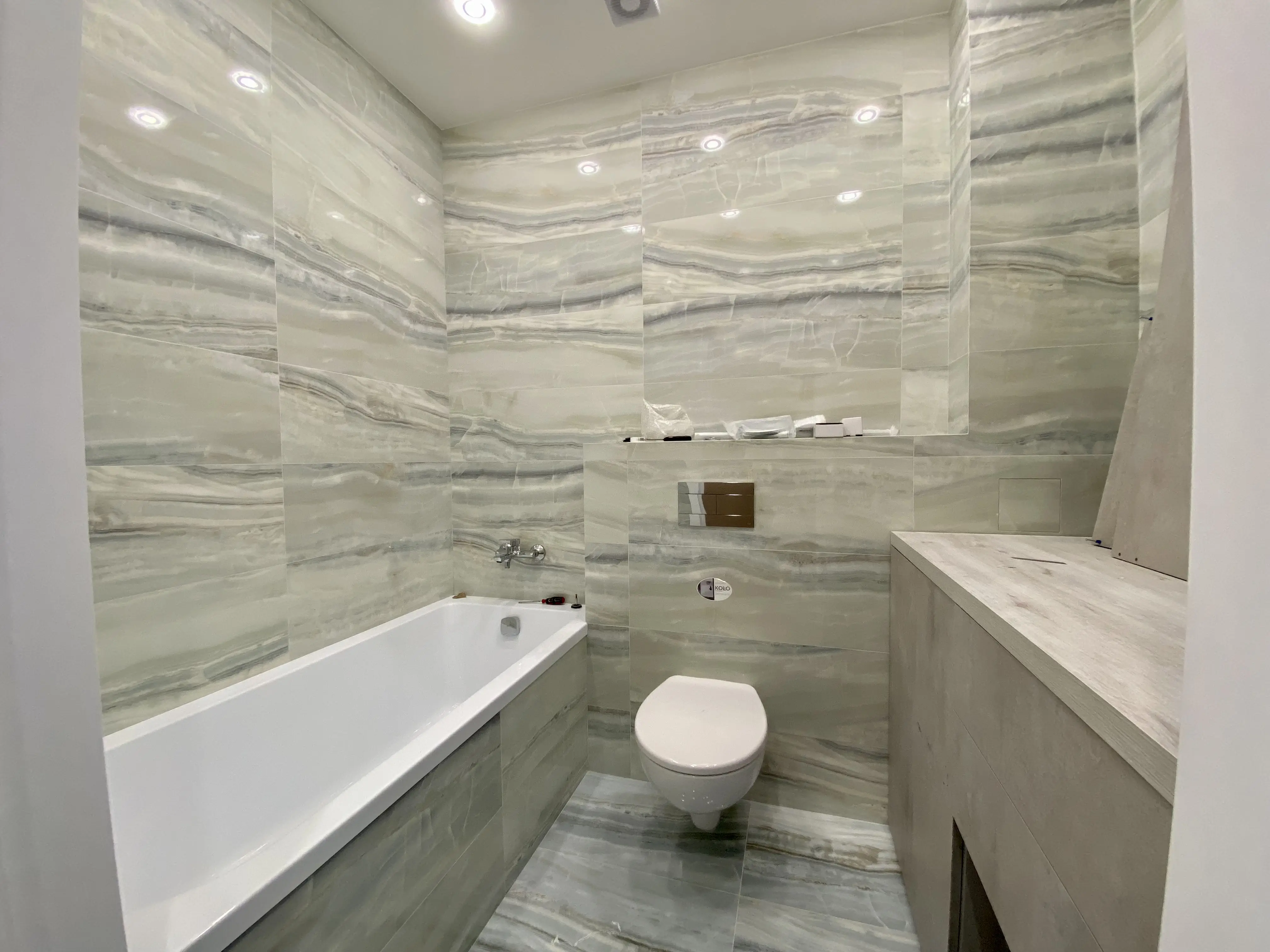 Фото Продаю 1-комнатную квартиру, 32 кв. м, Каховская ул. 62а Киев, цена: 64000 $, код 1995