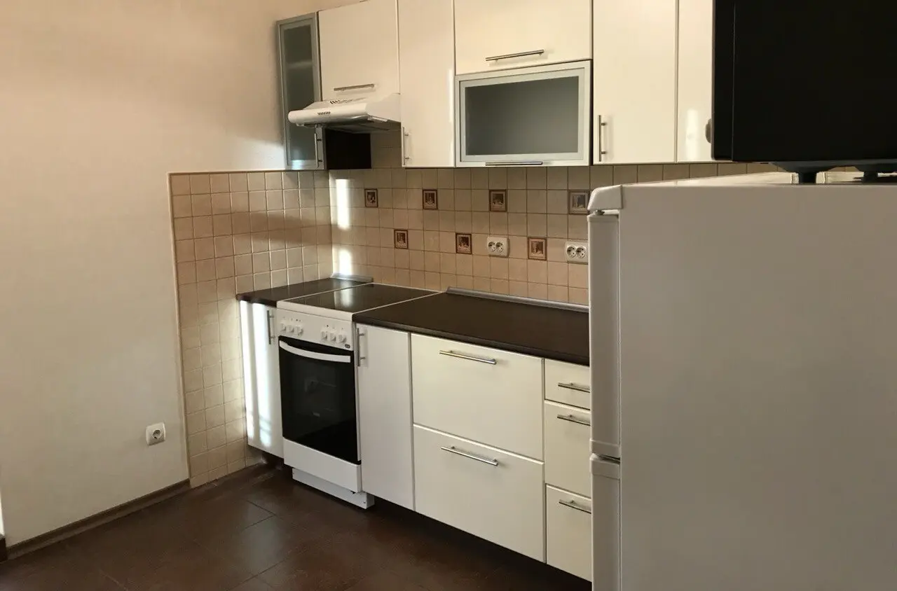 Фото Selling a 1-room apartment, 41 sq.m., Reheneratorna Street  Kyiv, price: 77000 $, code 2000