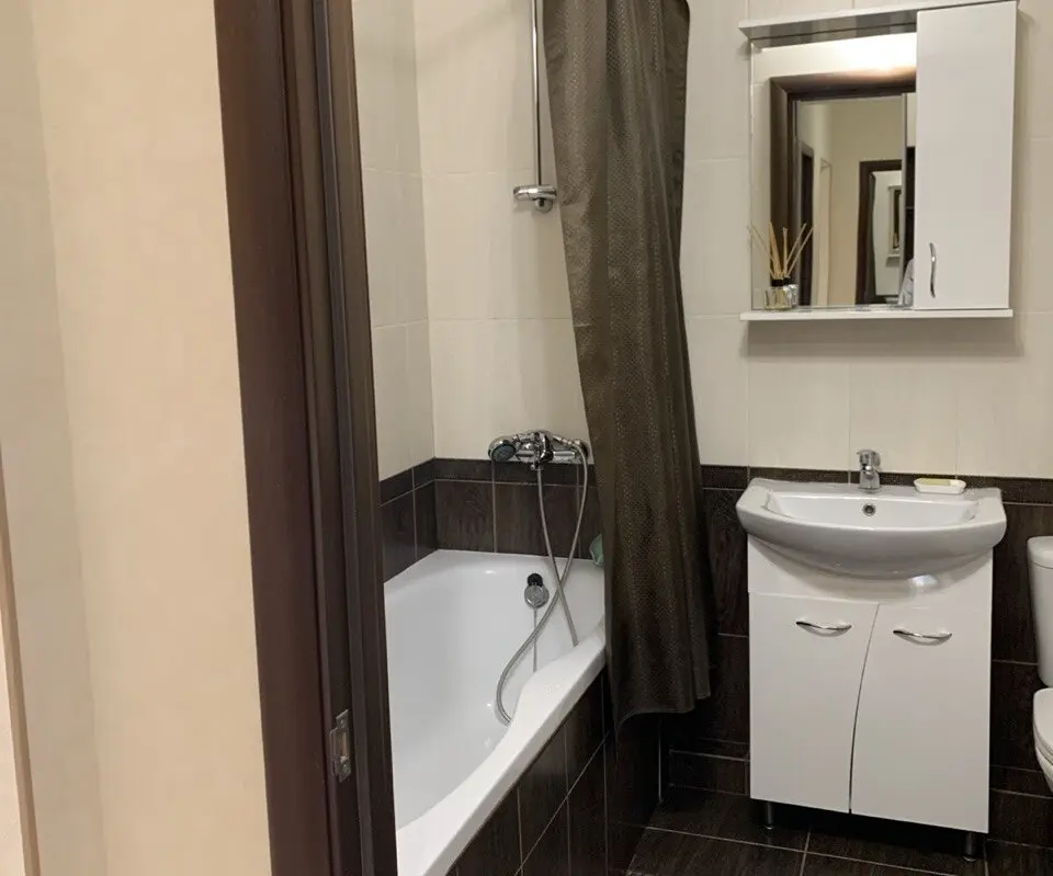 Фото Selling a 1-room apartment, 41 sq.m., Reheneratorna Street  Kyiv, price: 77000 $, code 2000