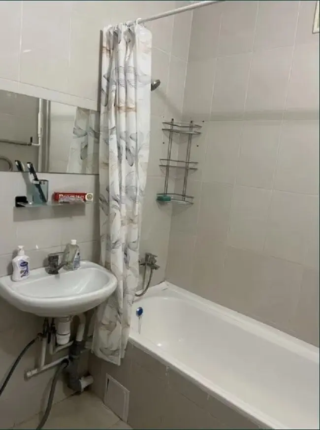 Фото Rent a 2-room apartment, Oleny Pchilky Street 2б Kyiv for long-term rent, price: 16500 грн, code 2001