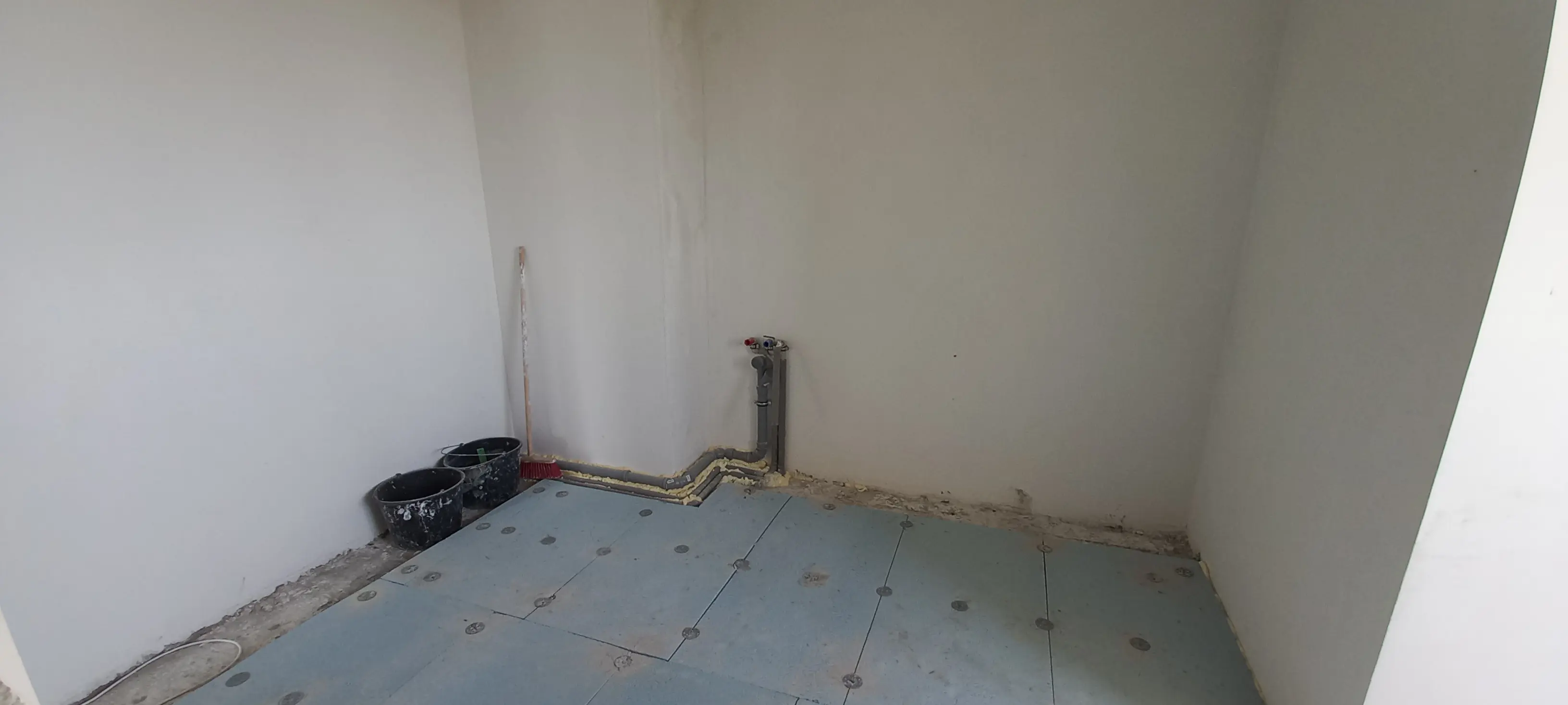 Фото Selling a 2-room apartment, 68 sq.m., Peremohy Avenue 86Б Kharkiv, price: 32000 $, code 2007