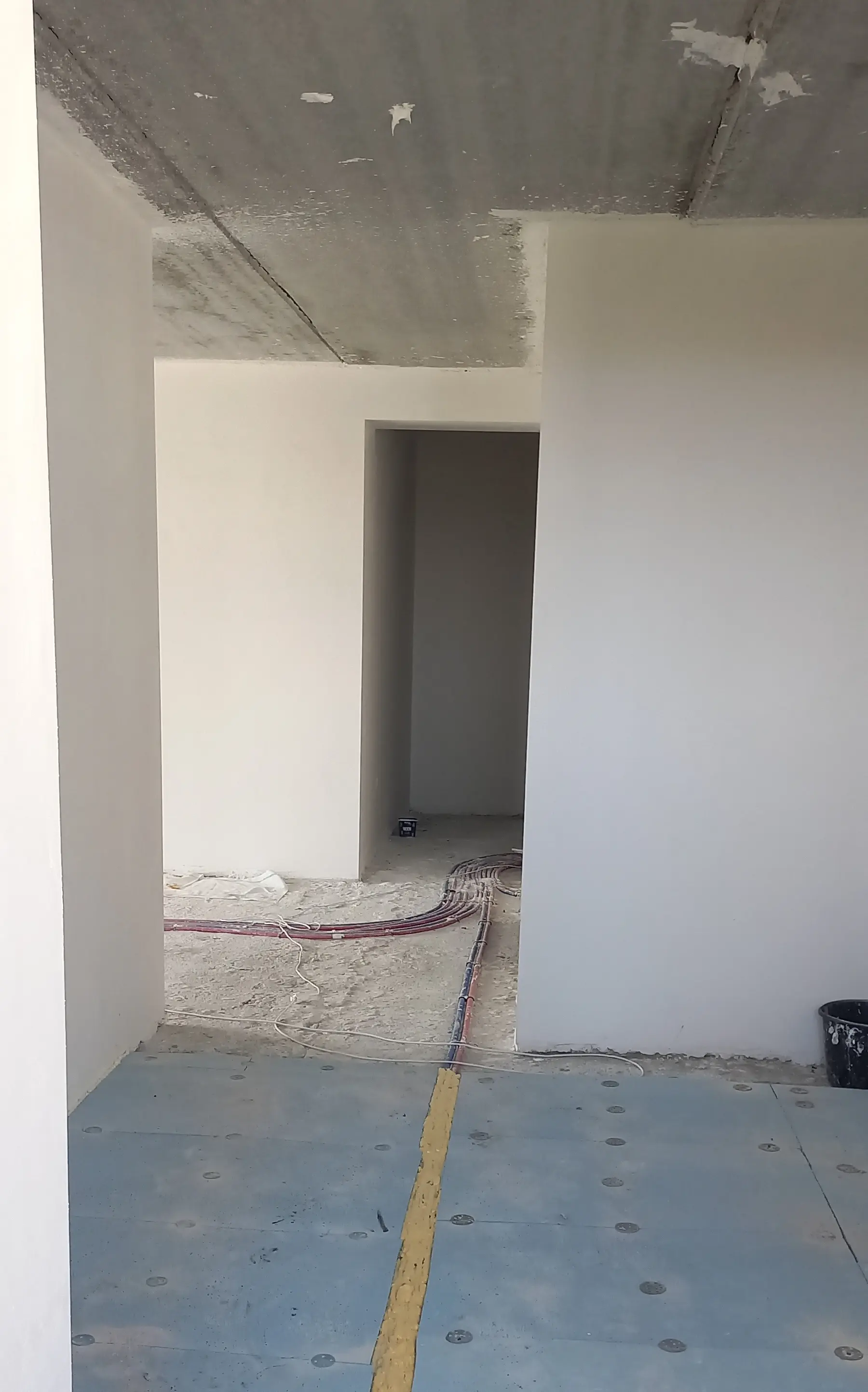 Фото Selling a 2-room apartment, 68 sq.m., Peremohy Avenue 86Б Kharkiv, price: 32000 $, code 2007