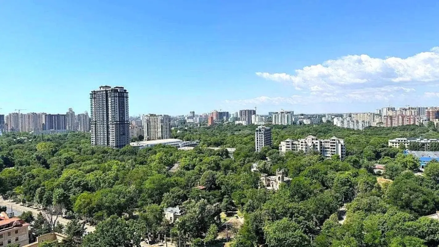 Фото Selling a 3-room apartment, 120 sq.m., Frantsuzskyi Boulevard 63/65 к3 Odesa, price: 220000 $, code 2012