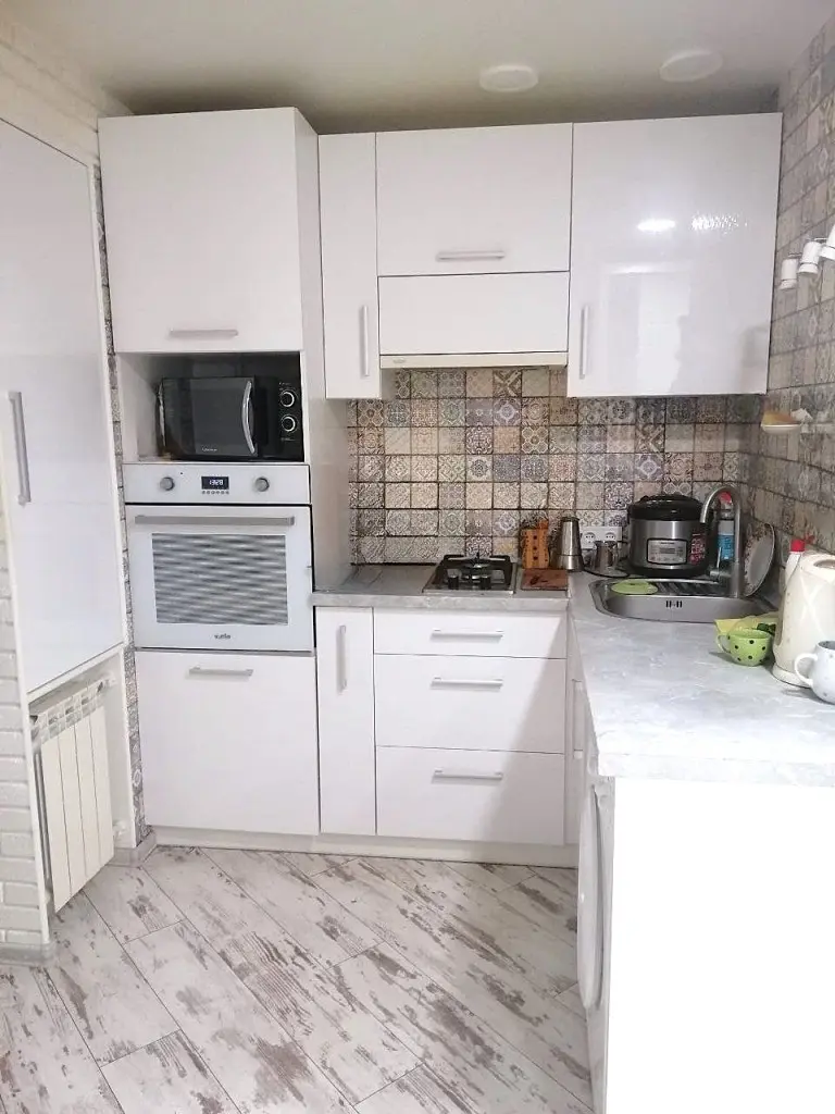 Фото Selling a 2-room apartment, 43 sq.m., Henerala Bocharova Street 27 Odesa, price: 37000 $, code 2042