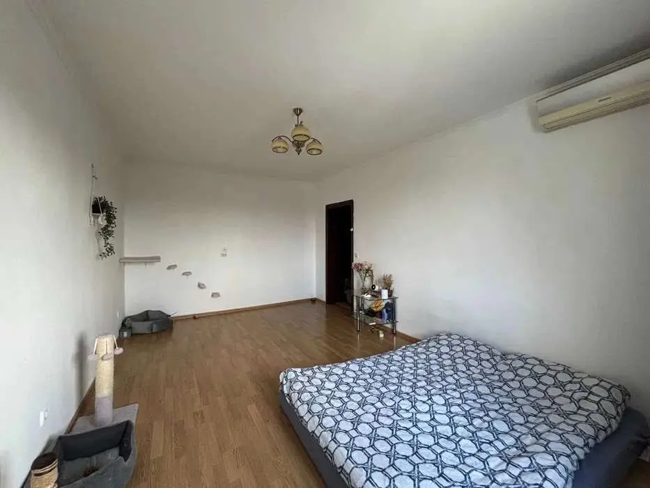 Фото Selling a 2-room apartment, 58 sq.m., Novatoriv Street  Kyiv, price: 63000 $, code 2049