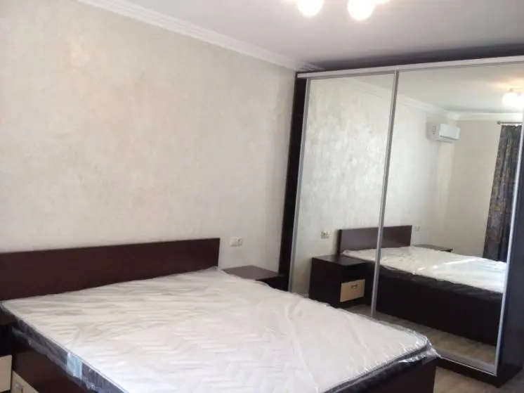 Фото Rent a 2-room apartment, Harmatna Street 38б Kyiv for long-term rent, price: 23000 UAH, code 2057
