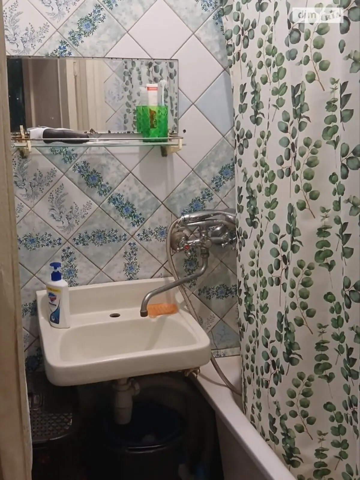 Фото Продаю 1 кімнатну квартиру, 43 кв. м, Алматинська вул. (Алма-Атинська) 56 Київ, ціна: 41000 $, код 2066