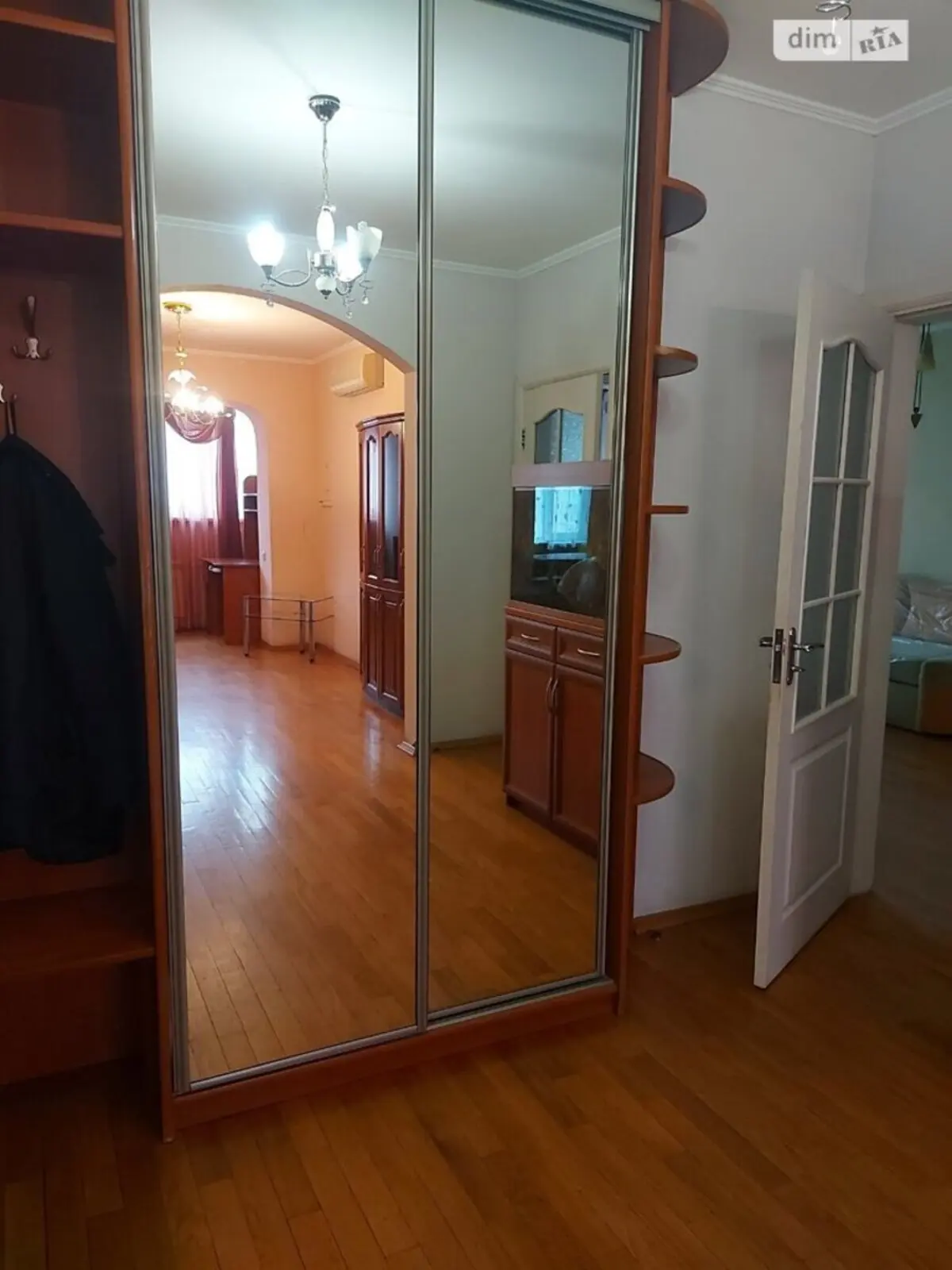 Фото Продаю 3 кімнатну квартиру, 82 кв. м, Урлівська вул. 5а Київ, ціна: 92000 $, код 2084