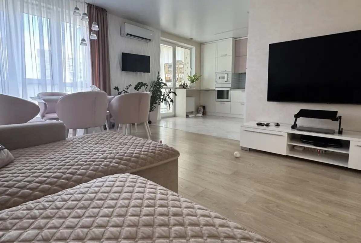 Фото Selling a 4-room apartment, 112 sq.m., Metrolohichna Street 54 Kyiv, price: 197000 $, code 2086