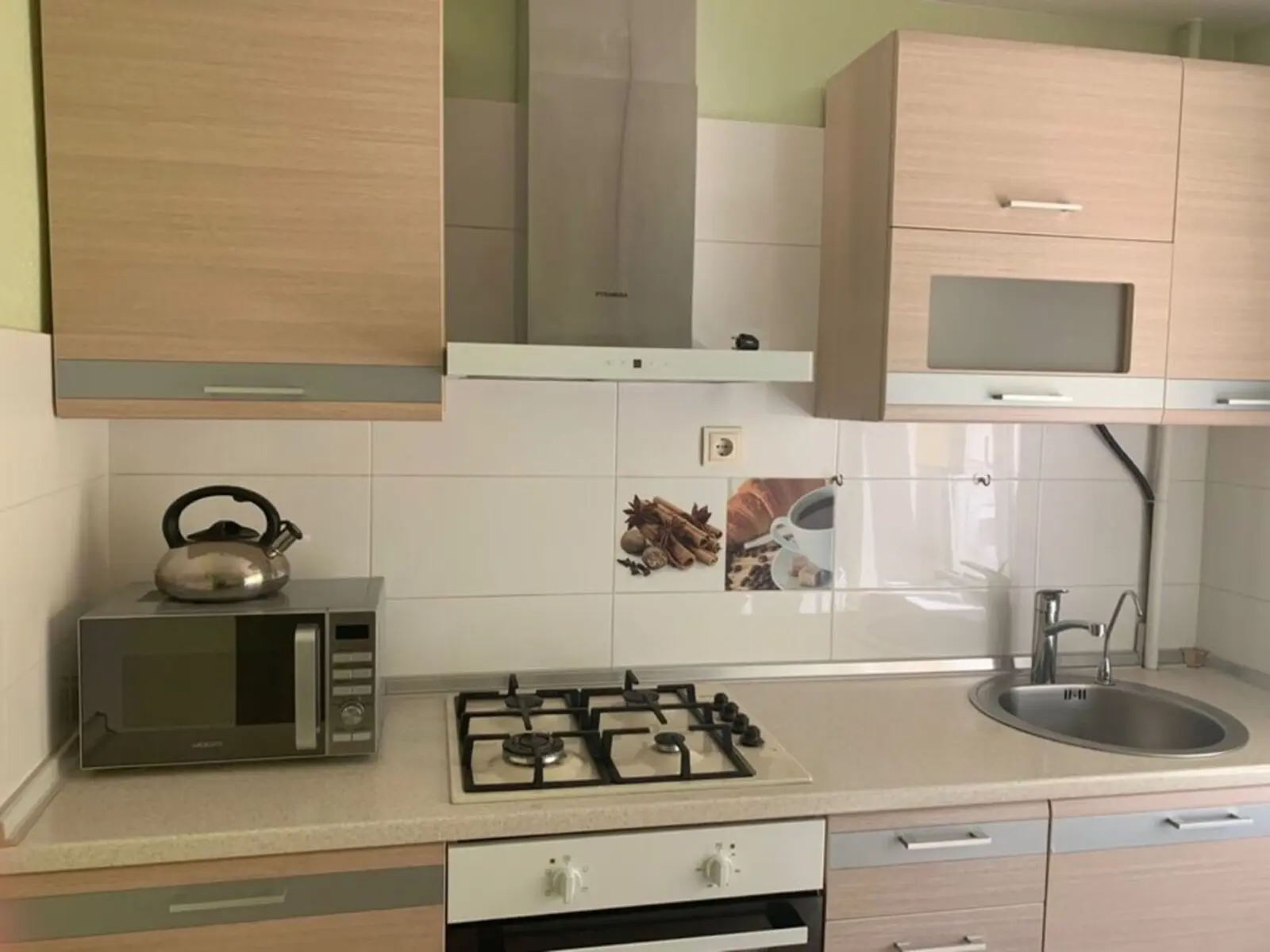 Фото Продаю 2-комнатную квартиру, 45 кв. м, Героев Севастополя ул. 5а Киев, цена: 85600 $, код 2087