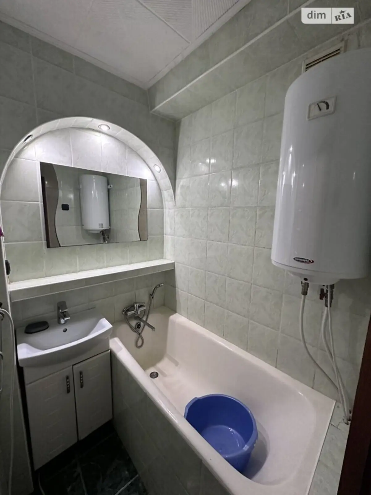 Фото Продаю 2-комнатную квартиру, 46 кв. м, Литвиненко-Вольгемут ул. 1б Киев, цена: 63000 $, код 2089