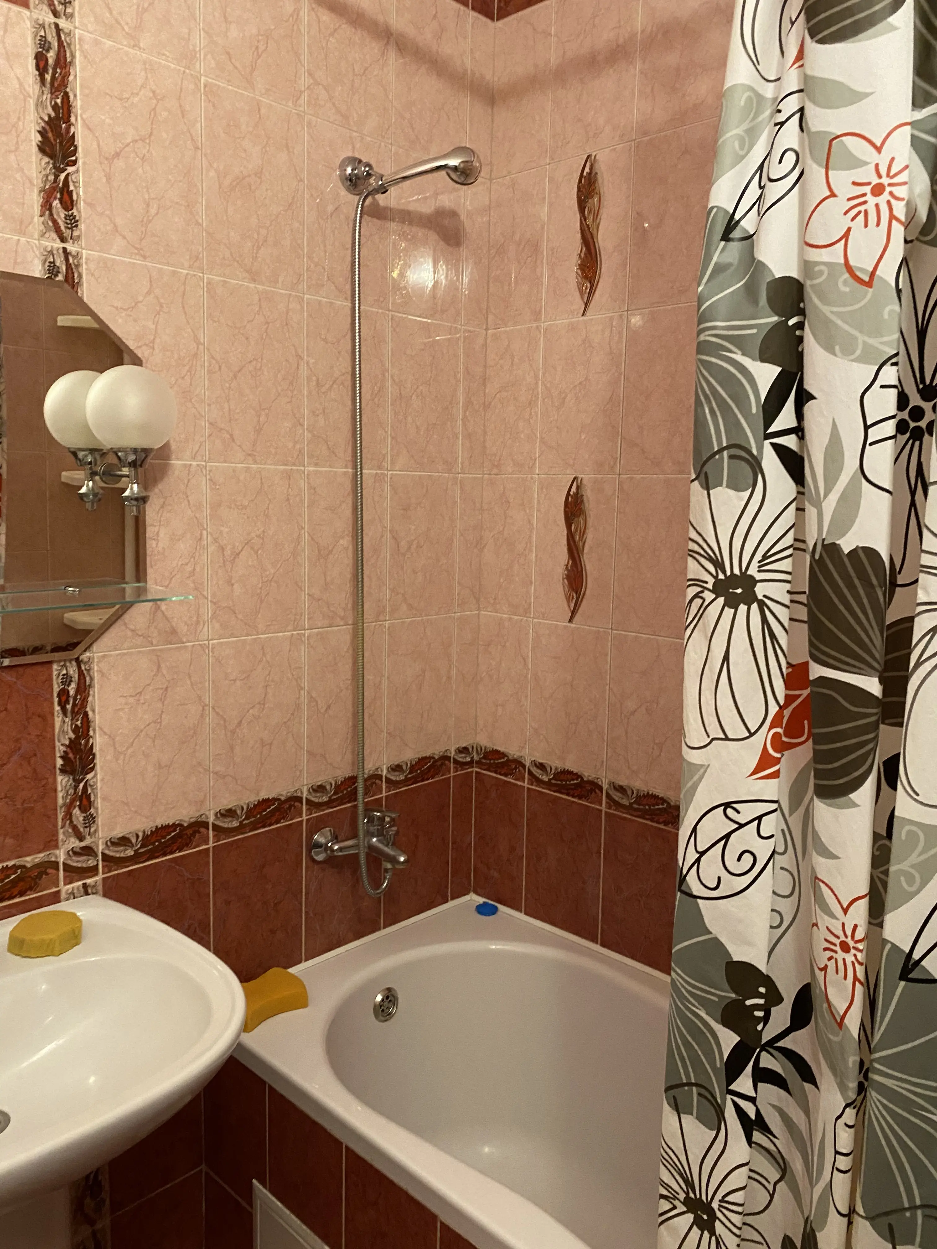 Фото Rent a 1-room apartment, Simyi Kulzhenkiv Street (Petra Dehtiarenka Street) 33 Kyiv for long-term rent, price: 15500 UAH, code 2091