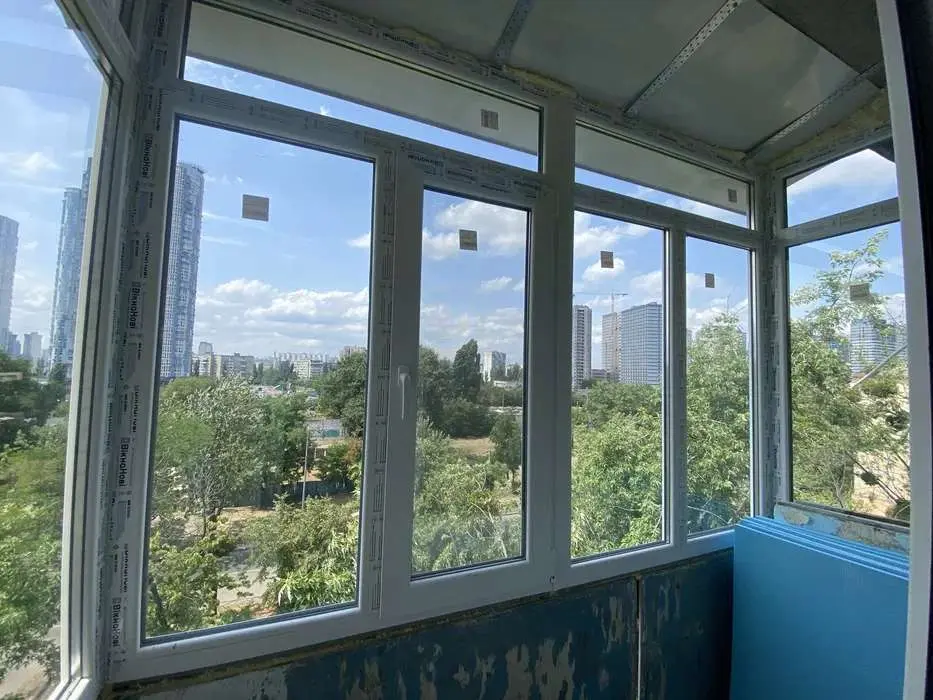 Фото Продаю 1 кімнатну квартиру, 29 кв. м, Вифлеємська вул. (Академіка Шліхтера) 6 Київ, ціна: 37500 UAH, код 2098