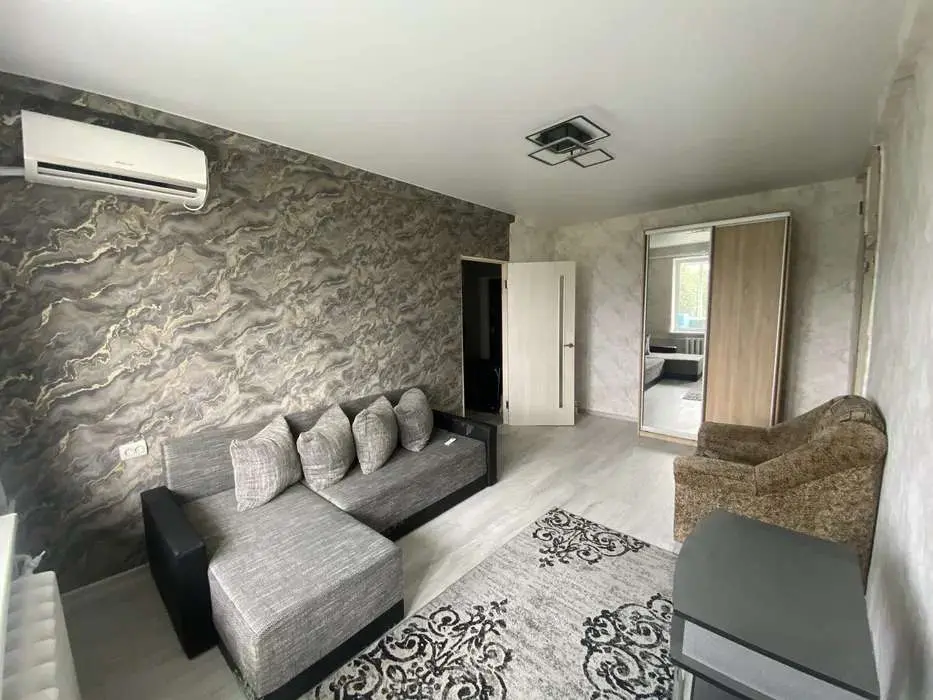 Фото Продаю 1 кімнатну квартиру, 29 кв. м, Вифлеємська вул. (Академіка Шліхтера) 6 Київ, ціна: 37500 UAH, код 2098