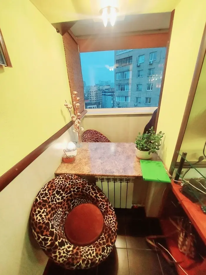 Фото Продаю 1 кімнатну квартиру, 32 кв. м, Ломаківська вул. (Мічуріна) 2 Київ, ціна: 63700 $, код 2099