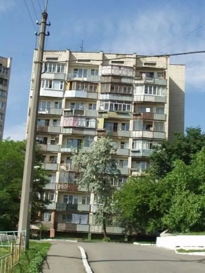 Фото Продаю 1 кімнатну квартиру, 32 кв. м, Ломаківська вул. (Мічуріна) 2 Київ, ціна: 63700 $, код 2099