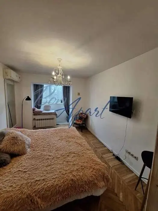 Фото Продаю 2-комнатную квартиру, 45 кв. м, Алматинская ул. (Алма-Атинская) 56 Киев, цена: 57000 $, код 2103