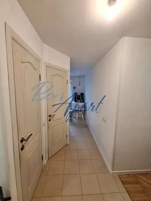 Фото Продаю 2-комнатную квартиру, 45 кв. м, Алматинская ул. (Алма-Атинская) 56 Киев, цена: 57000 $, код 2103