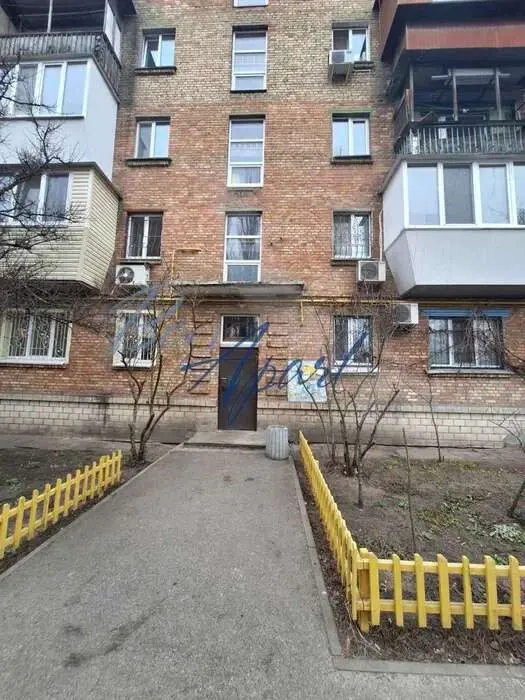 Фото Продаю 2-комнатную квартиру, 45 кв. м, Алматинская ул. (Алма-Атинская) 56 Киев, цена: 57000 $, код 2103