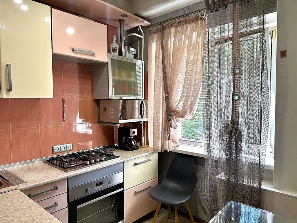 Фото Зняти 2 кімнатну квартиру, Маршала Малиновського вул. 61/2 Одеса в довгострокову оренду, ціна: 12000 UAH, код 2104