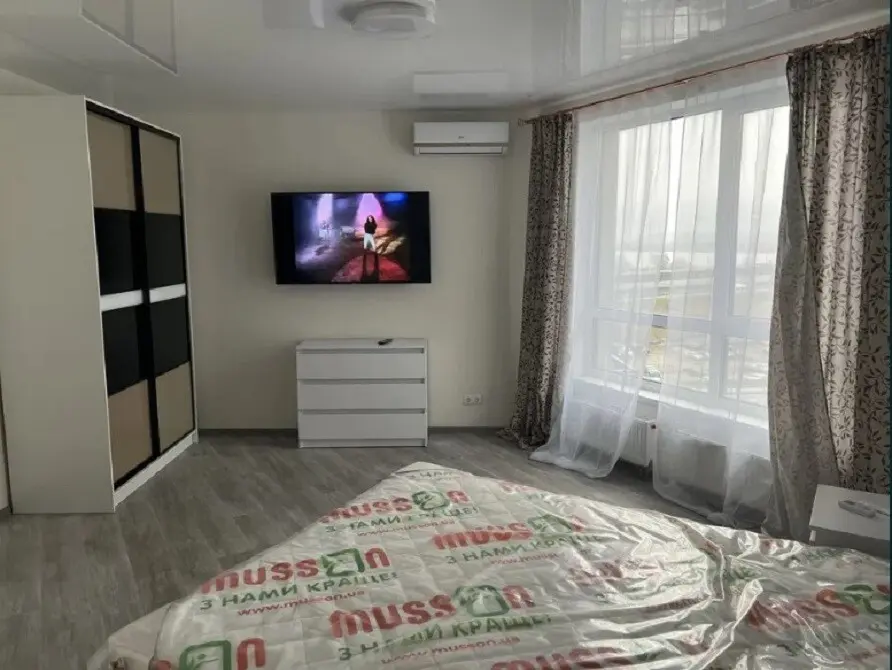 Фото Зняти 1 кімнатну квартиру, Зарічна вул.  Київ в довгострокову оренду, ціна: 24000 грн, код 2106