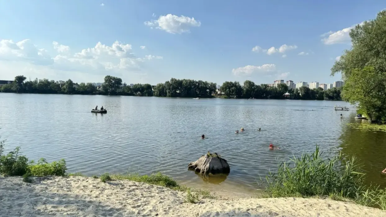Фото Продаю будинок, 252 кв. м, Центральна вул.  Київ, ціна: 61000 $, код 2110